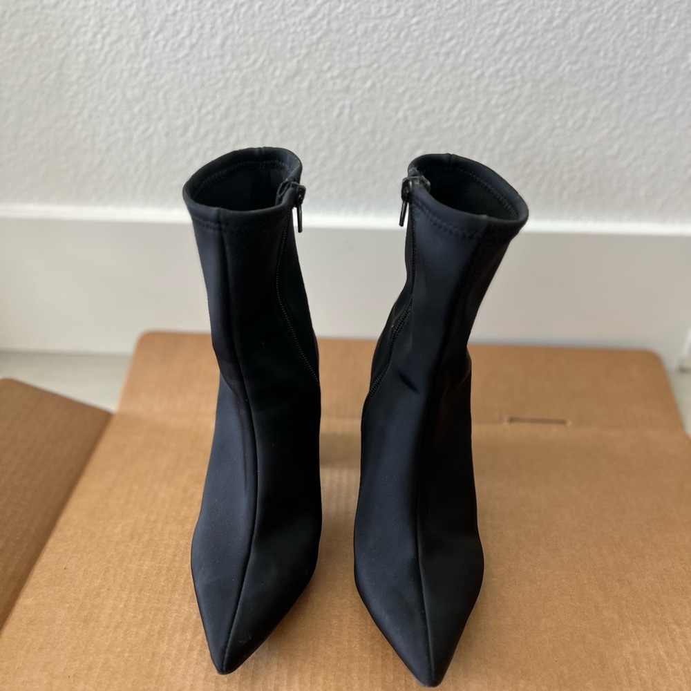 Jeffrey Campbell siren pointed toe ankle booties.